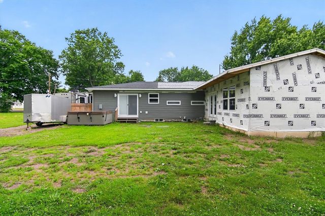 707 Lowell Avenue, Jackson, MI 49202