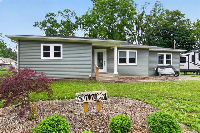 707 Lowell Avenue, Jackson, MI 49202