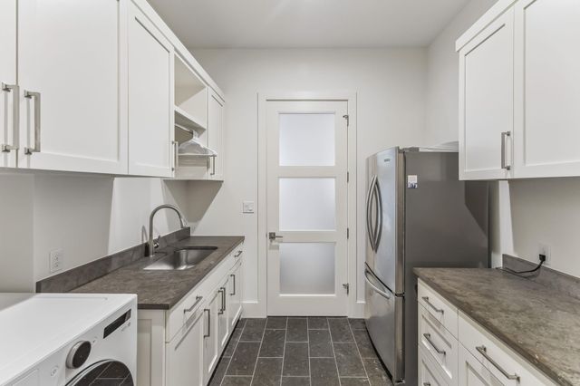 8708 Acuarela CT, Austin, TX 78735
