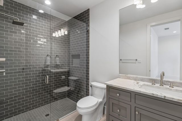 8708 Acuarela CT, Austin, TX 78735