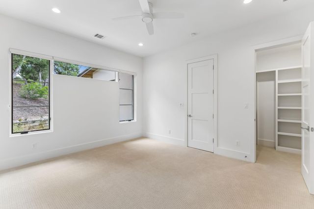 8708 Acuarela CT, Austin, TX 78735