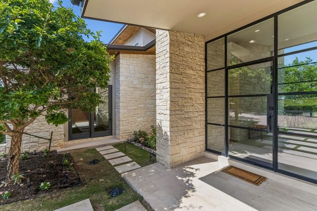8708 Acuarela CT, Austin, TX 78735