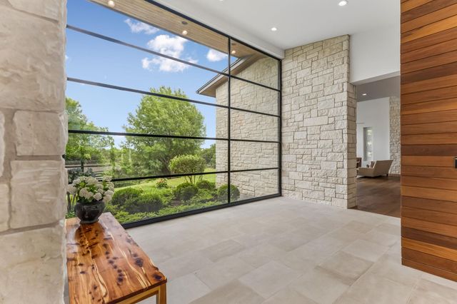 8708 Acuarela CT, Austin, TX 78735