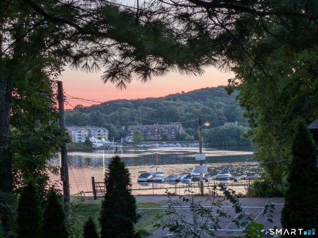 1 Boat Road, Danbury, CT 06811