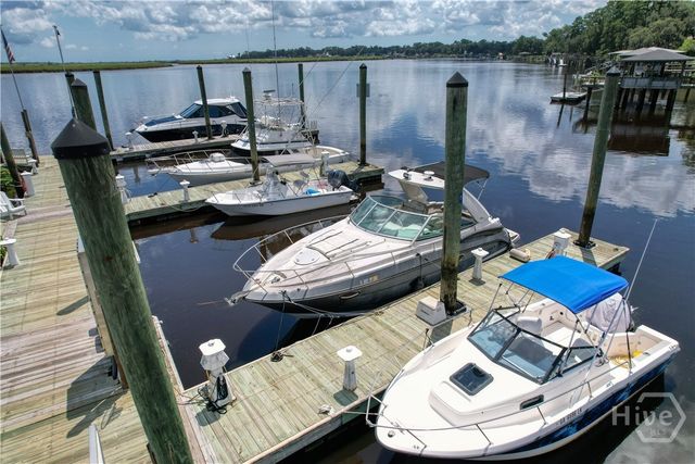 2805 River Oaks Drive, Richmond Hill, GA 31324