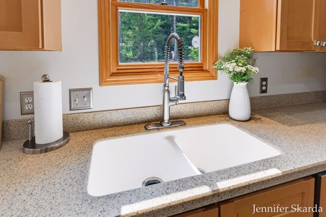 4530 Summit Forest Drive NE 14, Rockford, MI 49341
