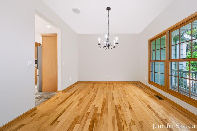 4530 Summit Forest Drive NE 14, Rockford, MI 49341