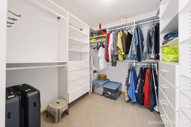 4530 Summit Forest Drive NE 14, Rockford, MI 49341