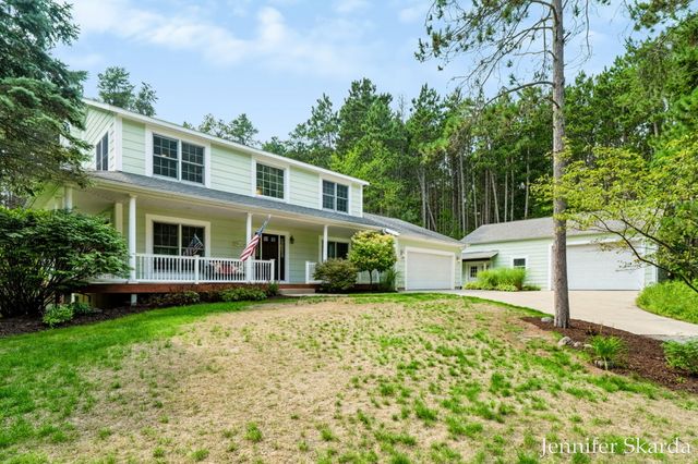 4530 Summit Forest Drive NE 14, Rockford, MI 49341