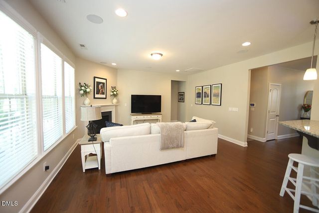 2909 Long Meadow Lane, Durham, NC 27703