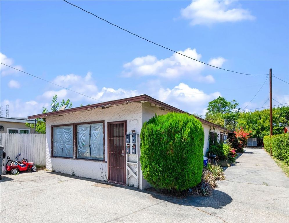 Image 11 of property listing at 1341 -1343 E Las Tunas Drive, San Gabriel, CA 91776
