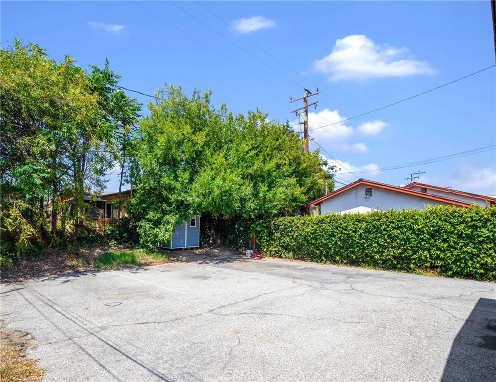 Image 16 of property listing at 1341 -1343 E Las Tunas Drive, San Gabriel, CA 91776