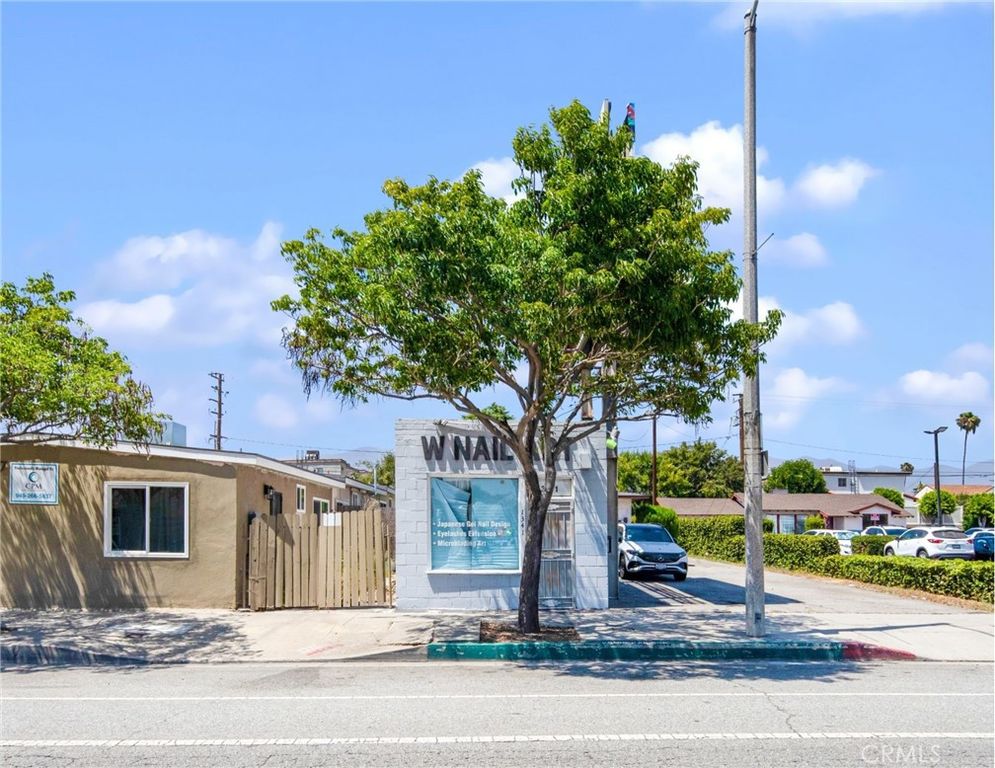 Image 20 of property listing at 1341 -1343 E Las Tunas Drive, San Gabriel, CA 91776