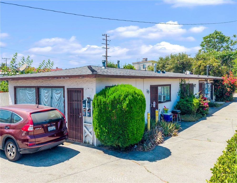 Image 24 of property listing at 1341 -1343 E Las Tunas Drive, San Gabriel, CA 91776