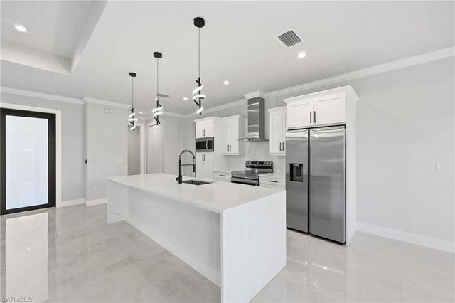 5000 3rd ST W, Lehigh Acres, FL 33971