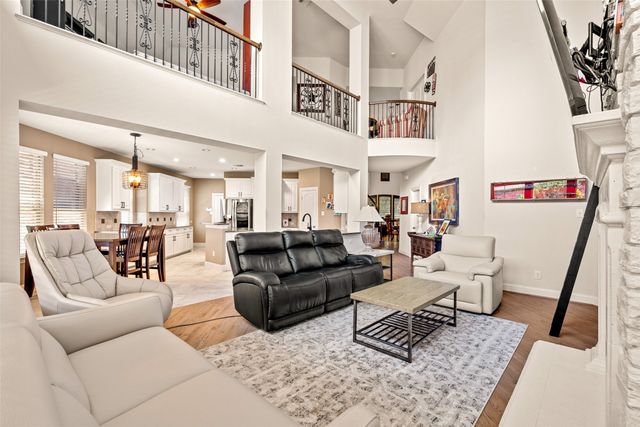 8255 Lindsay Gardens, The Colony, TX 75056