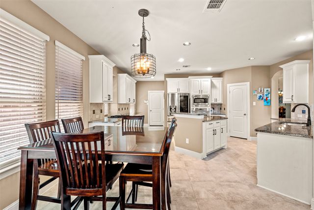 8255 Lindsay Gardens, The Colony, TX 75056