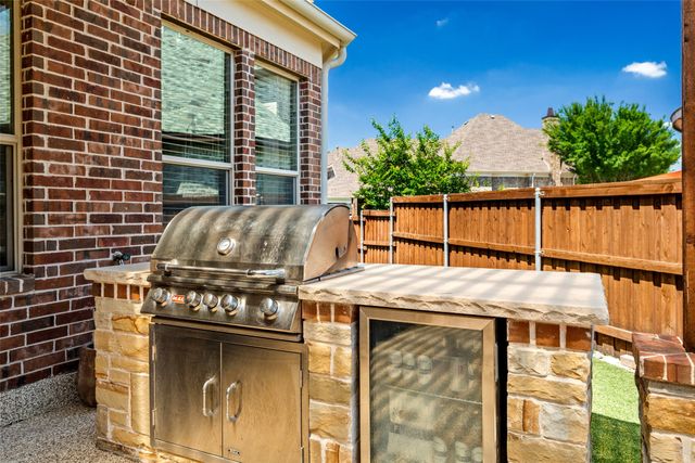 8255 Lindsay Gardens, The Colony, TX 75056