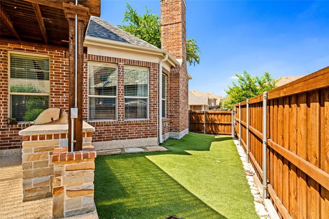 8255 Lindsay Gardens, The Colony, TX 75056