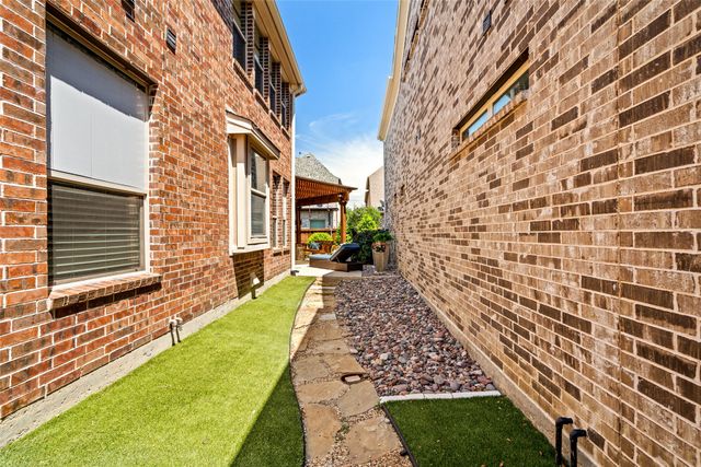 8255 Lindsay Gardens, The Colony, TX 75056