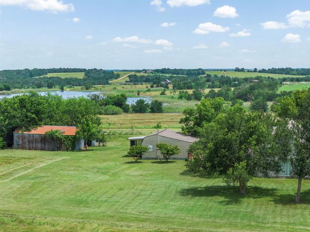 1542 County Road 451, Coupland, TX 78615