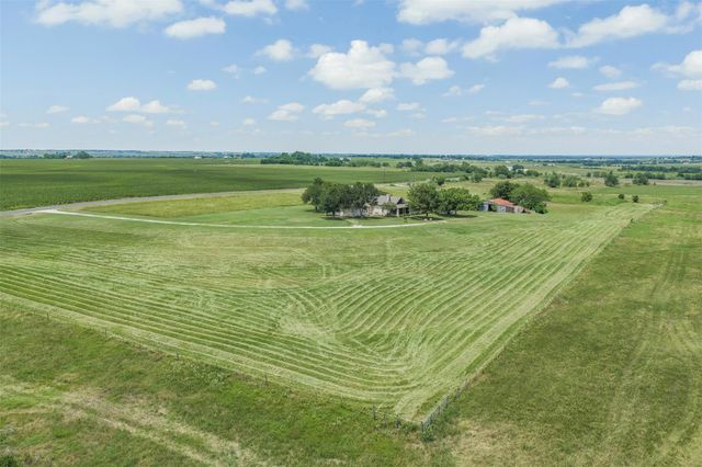 1542 County Road 451, Coupland, TX 78615