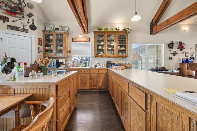 1542 County Road 451, Coupland, TX 78615