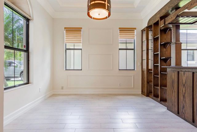 8680 W Watercrest Cir Circle W, Parkland, FL 33076