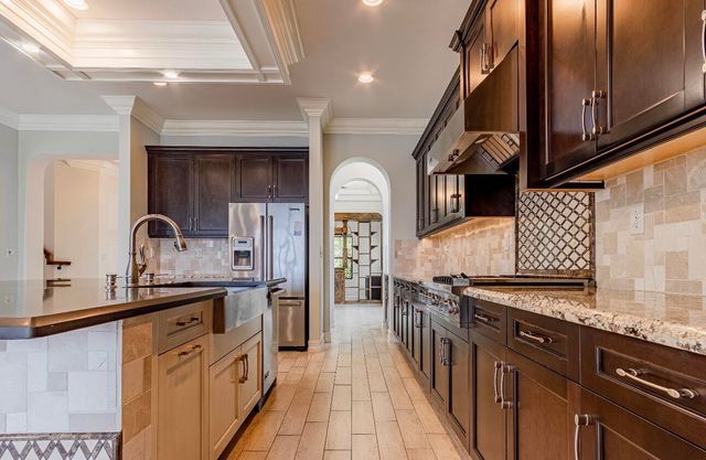 8680 W Watercrest Cir Circle W, Parkland, FL 33076