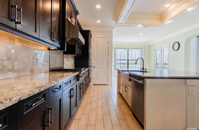 8680 W Watercrest Cir Circle W, Parkland, FL 33076