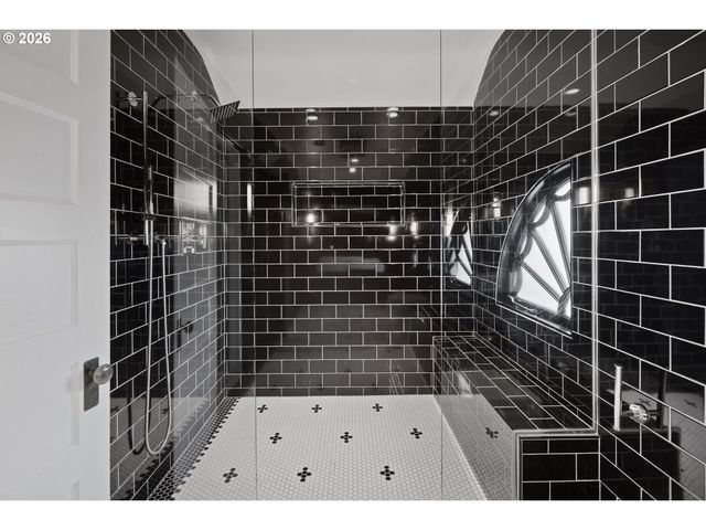 1408 Sw VISTA Ave, Portland, OR 97201