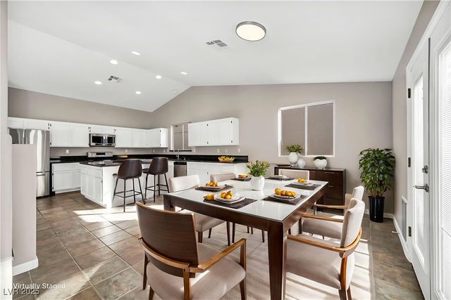 9513 Kelly Creek Avenue, Las Vegas, NV 89129