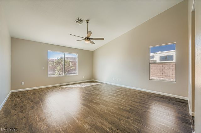 9513 Kelly Creek Avenue, Las Vegas, NV 89129