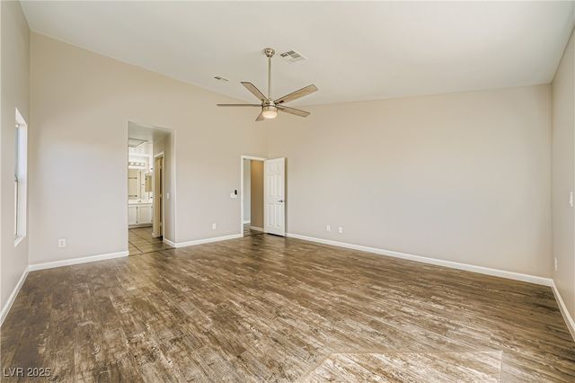 9513 Kelly Creek Avenue, Las Vegas, NV 89129