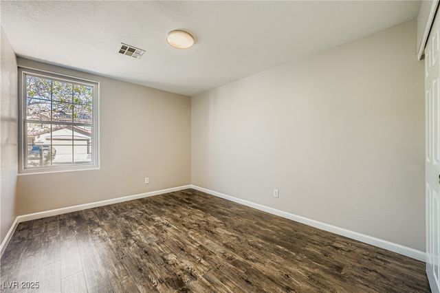 9513 Kelly Creek Avenue, Las Vegas, NV 89129