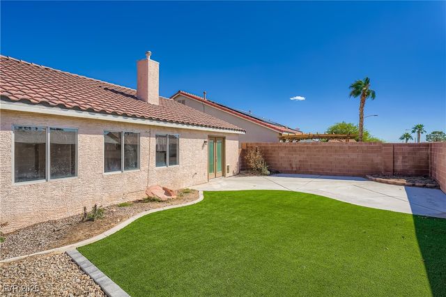 9513 Kelly Creek Avenue, Las Vegas, NV 89129