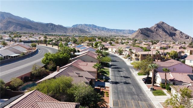 9513 Kelly Creek Avenue, Las Vegas, NV 89129