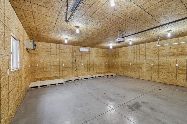 1544 Royer Street, Des Moines, IA 50316