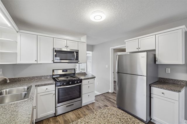 1544 Royer Street, Des Moines, IA 50316