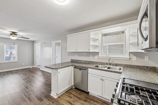 1544 Royer Street, Des Moines, IA 50316