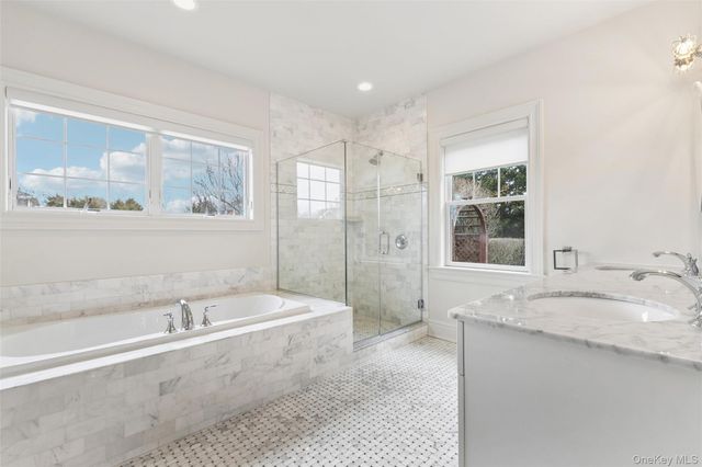 22 Summer Drive, Southampton, NY 11968
