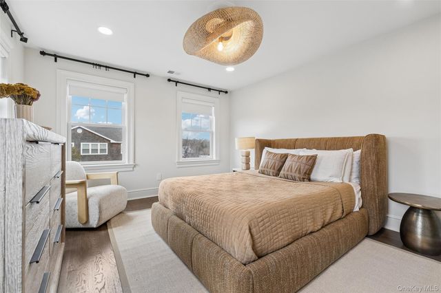 22 Summer Drive, Southampton, NY 11968