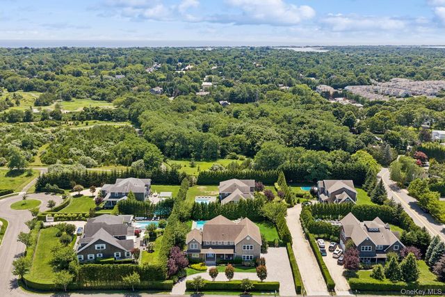 22 Summer Drive, Southampton, NY 11968