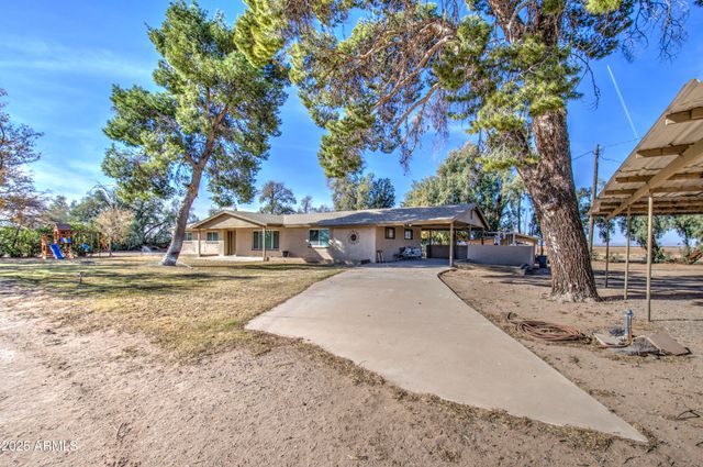 8050 S bianco Road, Casa Grande, AZ 85193