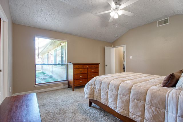 15818 Beechnut Street, Houston, TX 77083