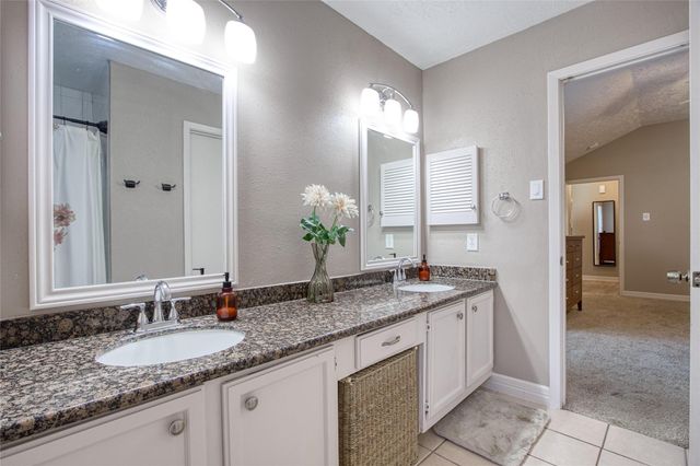 15818 Beechnut Street, Houston, TX 77083