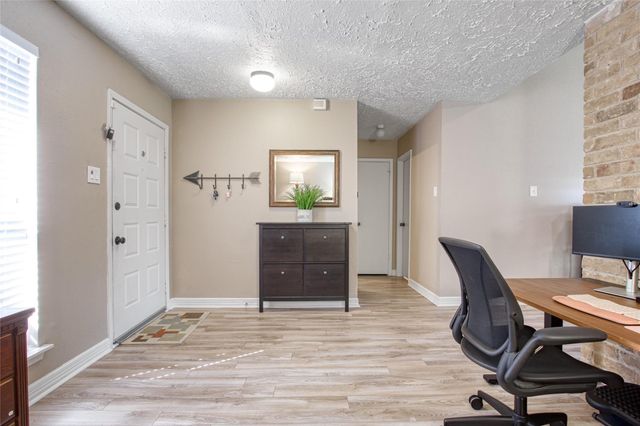 15818 Beechnut Street, Houston, TX 77083