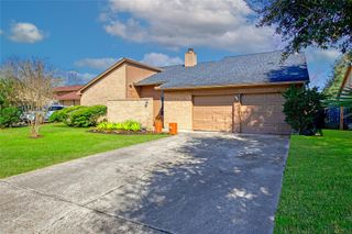 15818 Beechnut Street, Houston, TX 77083