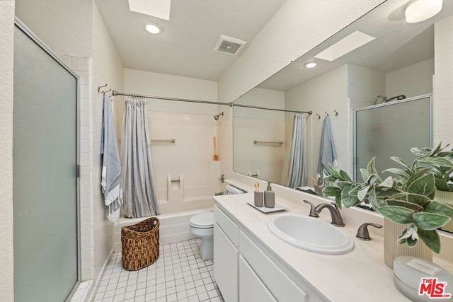 2016 Euclid Street 13, Santa Monica, CA 90405