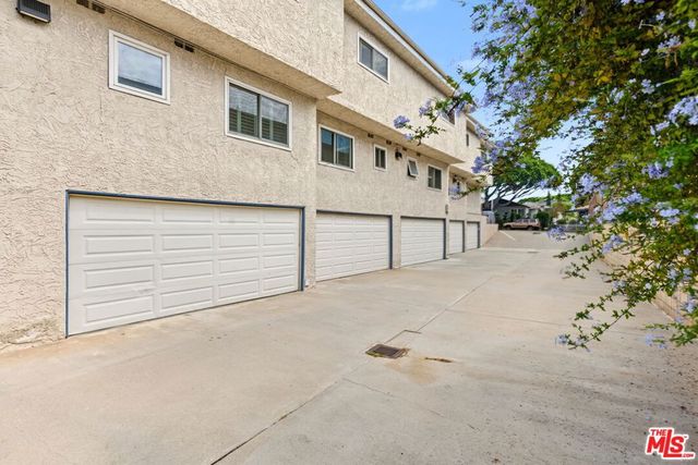 2016 Euclid Street 13, Santa Monica, CA 90405